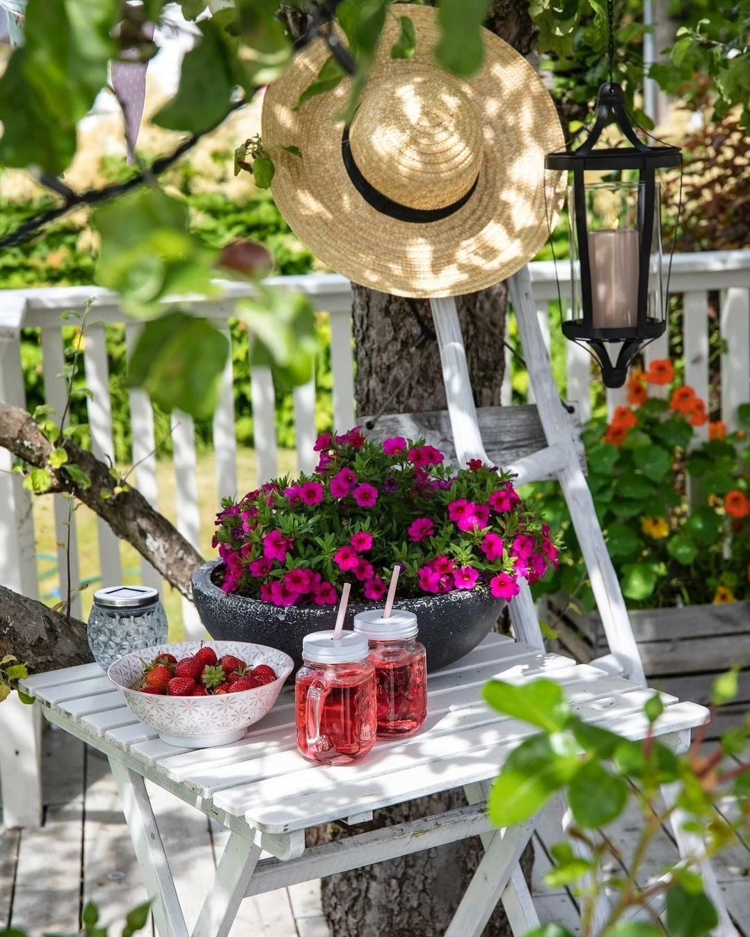 28 Appealing Rustic Garden Decor Ideas For 2026 That Top Designers Use To Make New Yards Look Centuries Old