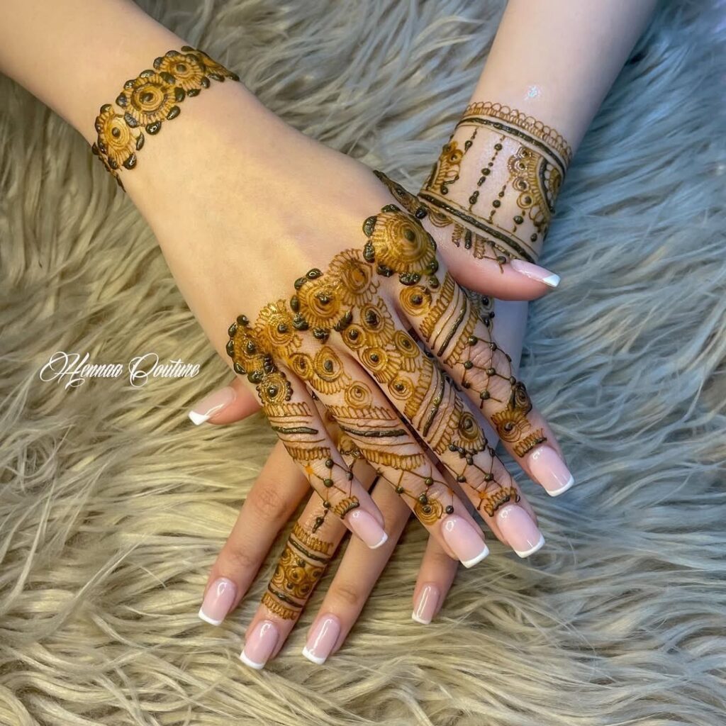 HENNA TATTOO DESIGNS
