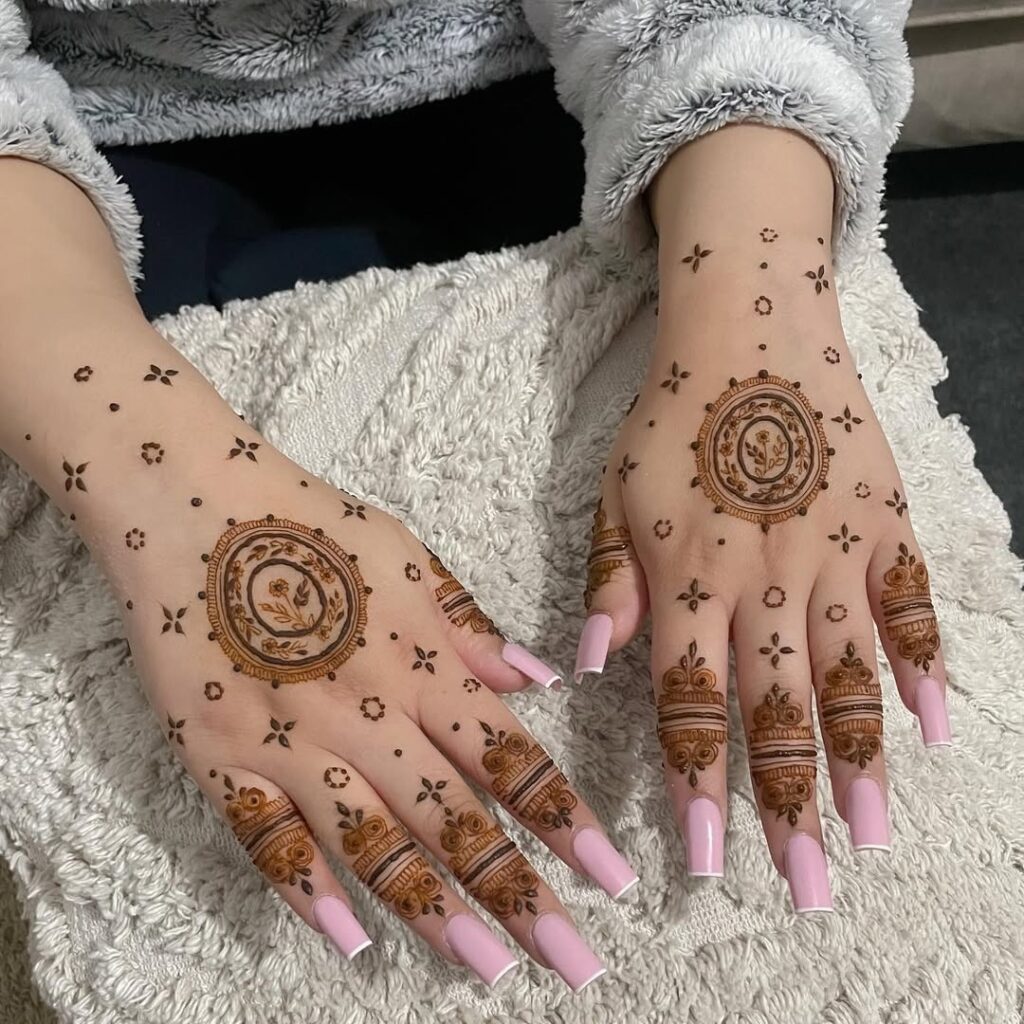 HENNA TATTOO DESIGNS