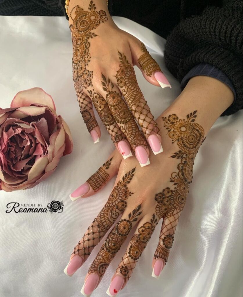 HENNA TATTOO DESIGNS