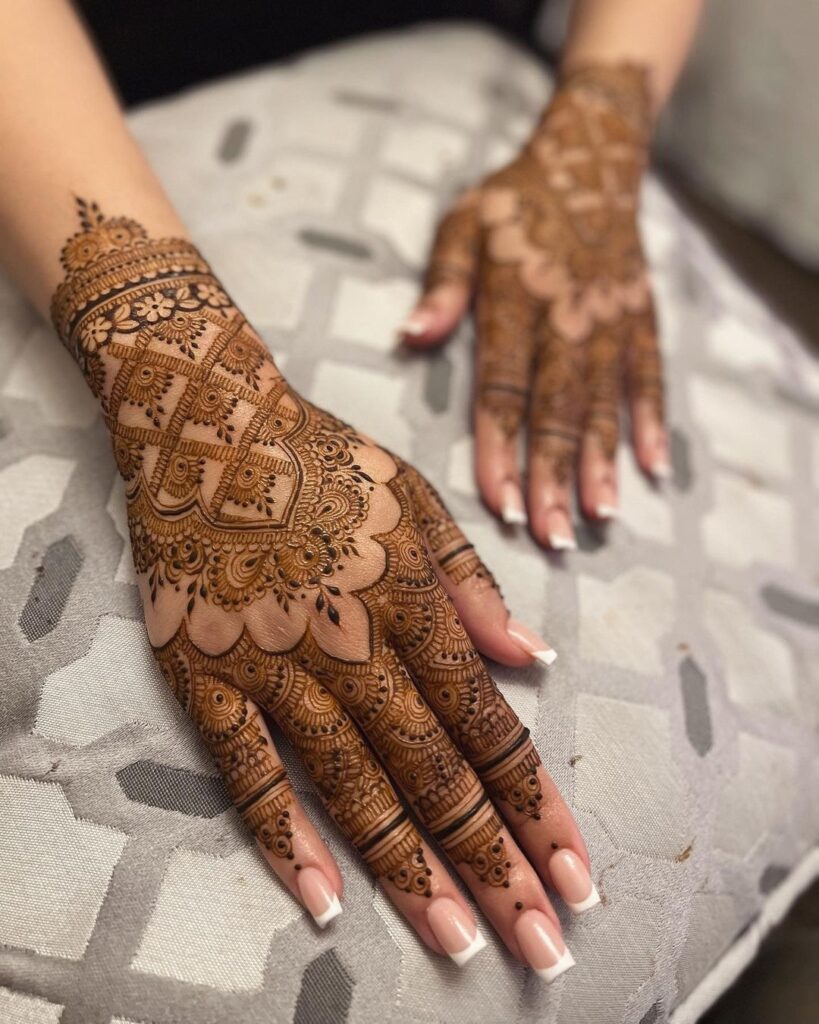 HENNA TATTOO DESIGNS