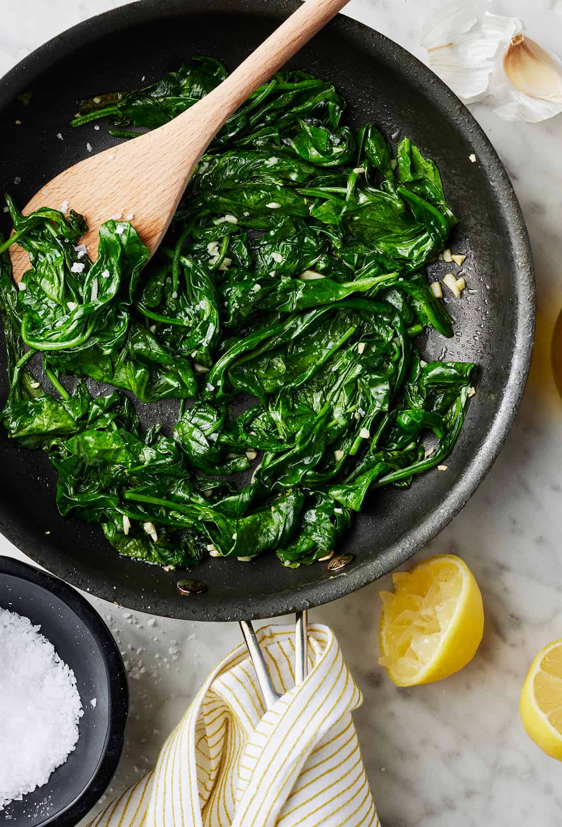 Best Easter Side Dishes - Sauteed spinach